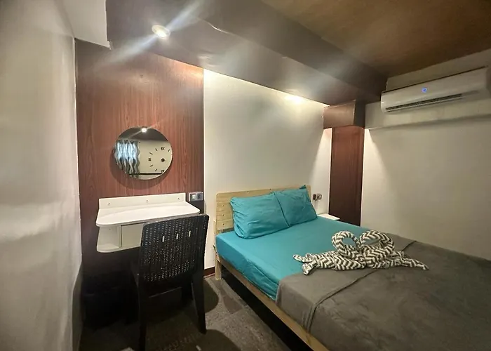 Adorable - 2b, Stunning Lounge Manila